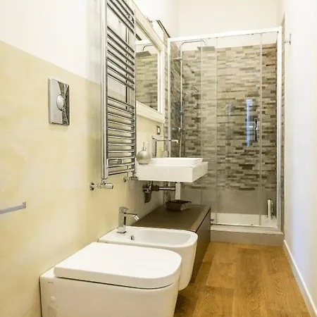 Middle Way Stylish Apartament Bari