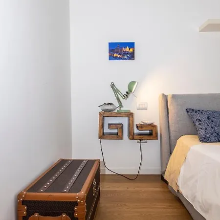 Daire Middle Way Stylish Bari